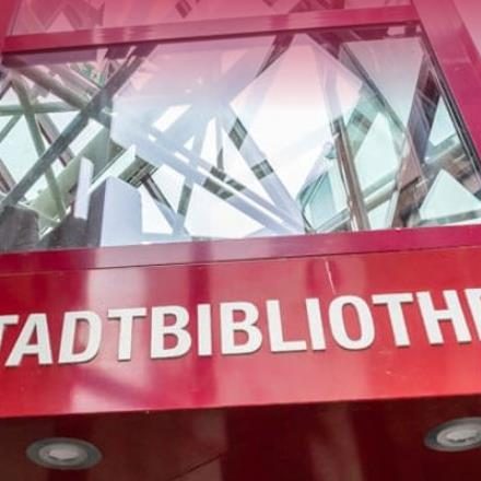 Platzhalter für das Cover (Quelle: mit KI erzeugt) Das Baustellenbild ist ein Platzhalter für das Cover.